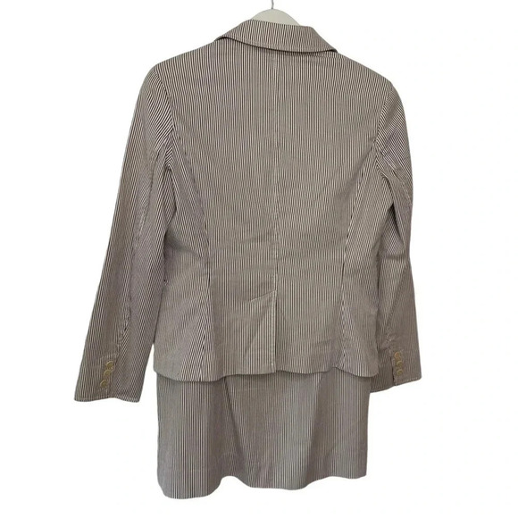 Eddie Bauer stretch tan + white pinstriped skirt & blazer suit Preppy Womens 8 - Picture 2 of 9